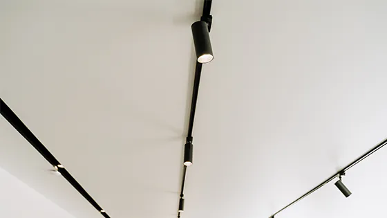 Direkte Beleuchtung durch LED-Schienenstrahler
